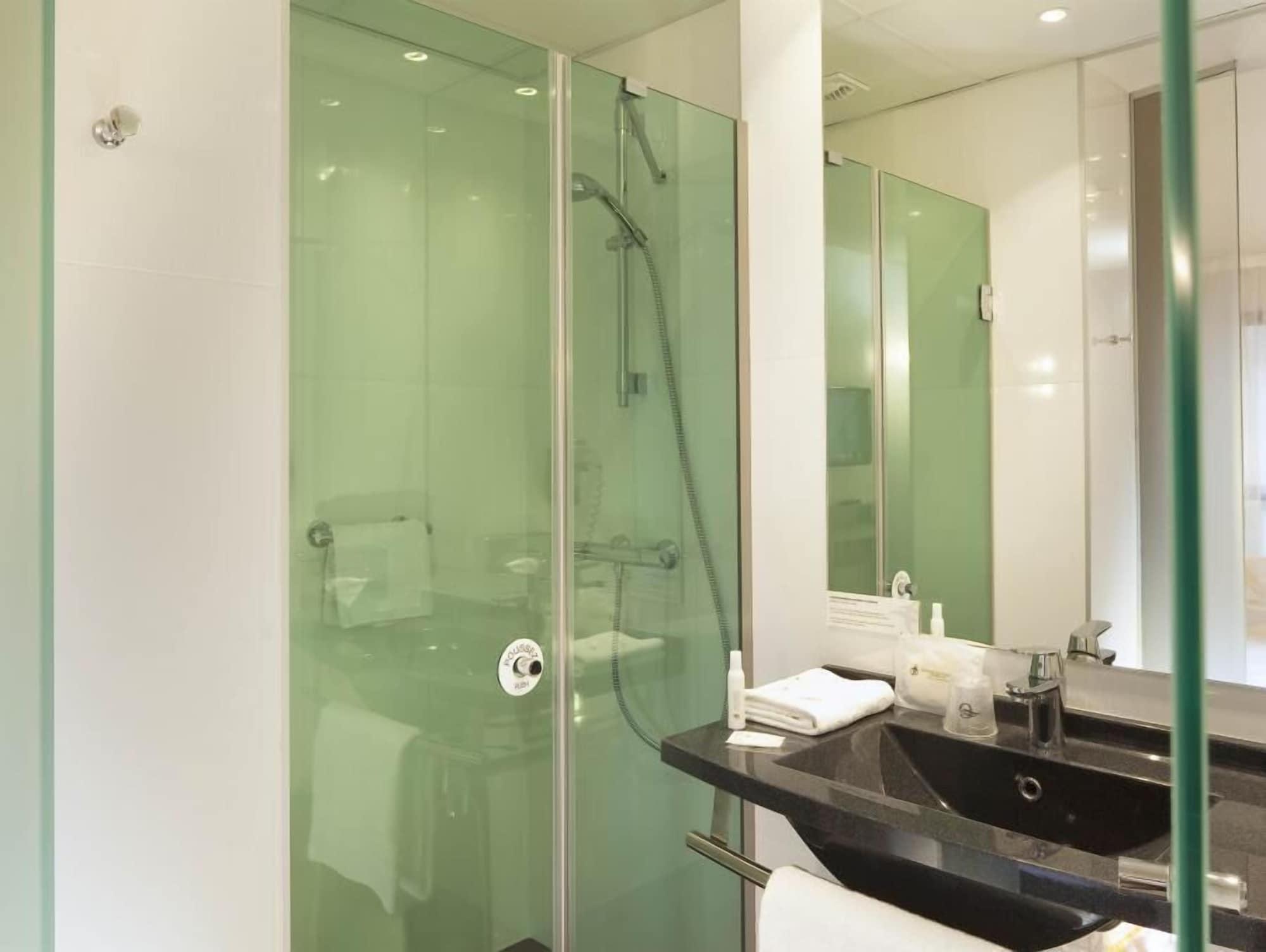 Escale Oceania Vannes Centre Экстерьер фото